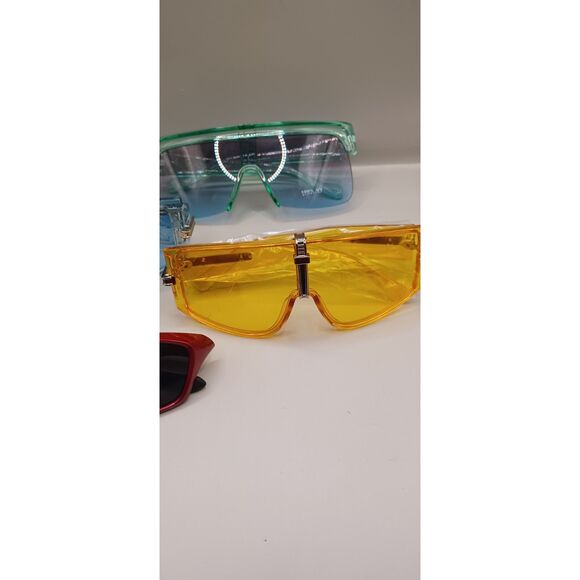 4 Pairs of Fashion Colors Modern Style Futuristic Sunglasses - Picture 11 of 11